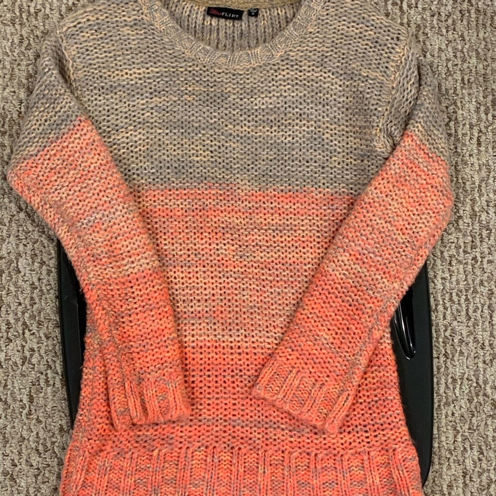 Women’s multicolor sweater